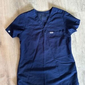 Figs one pocket Catarina scrub top navy